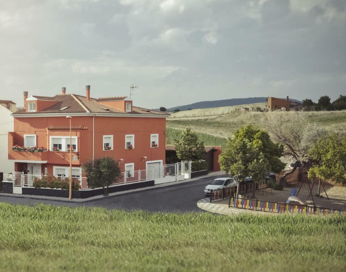 Apartamento 2 4/6 Pax Casa Rural El Sauce. A 2,5 Km De Cuenca Capital Nohales Exteriör bild
