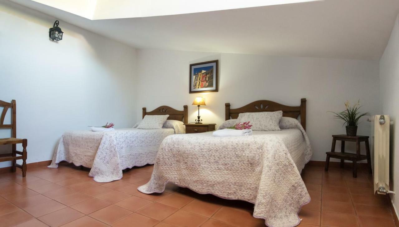 Apartamento 2 4/6 Pax Casa Rural El Sauce. A 2,5 Km De Cuenca Capital Nohales Exteriör bild